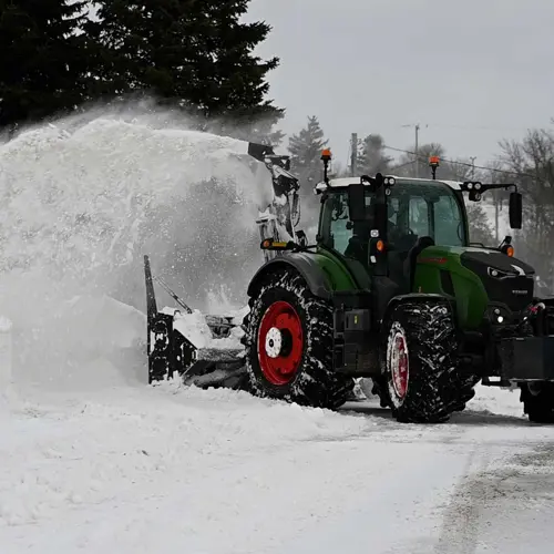 4000 Series Commercial Snowblowers